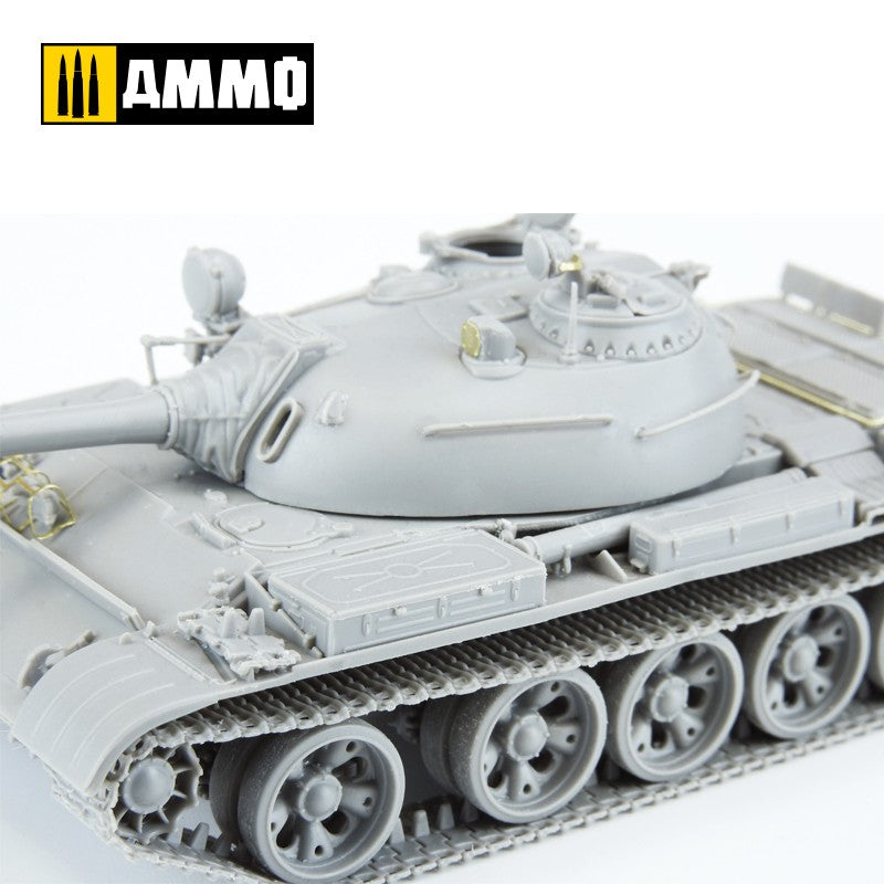 Tanque T-54B